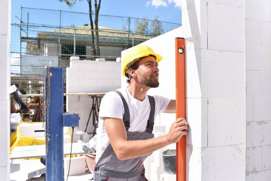 massiv-bauen-baustelle-mauerwerk-wand-04